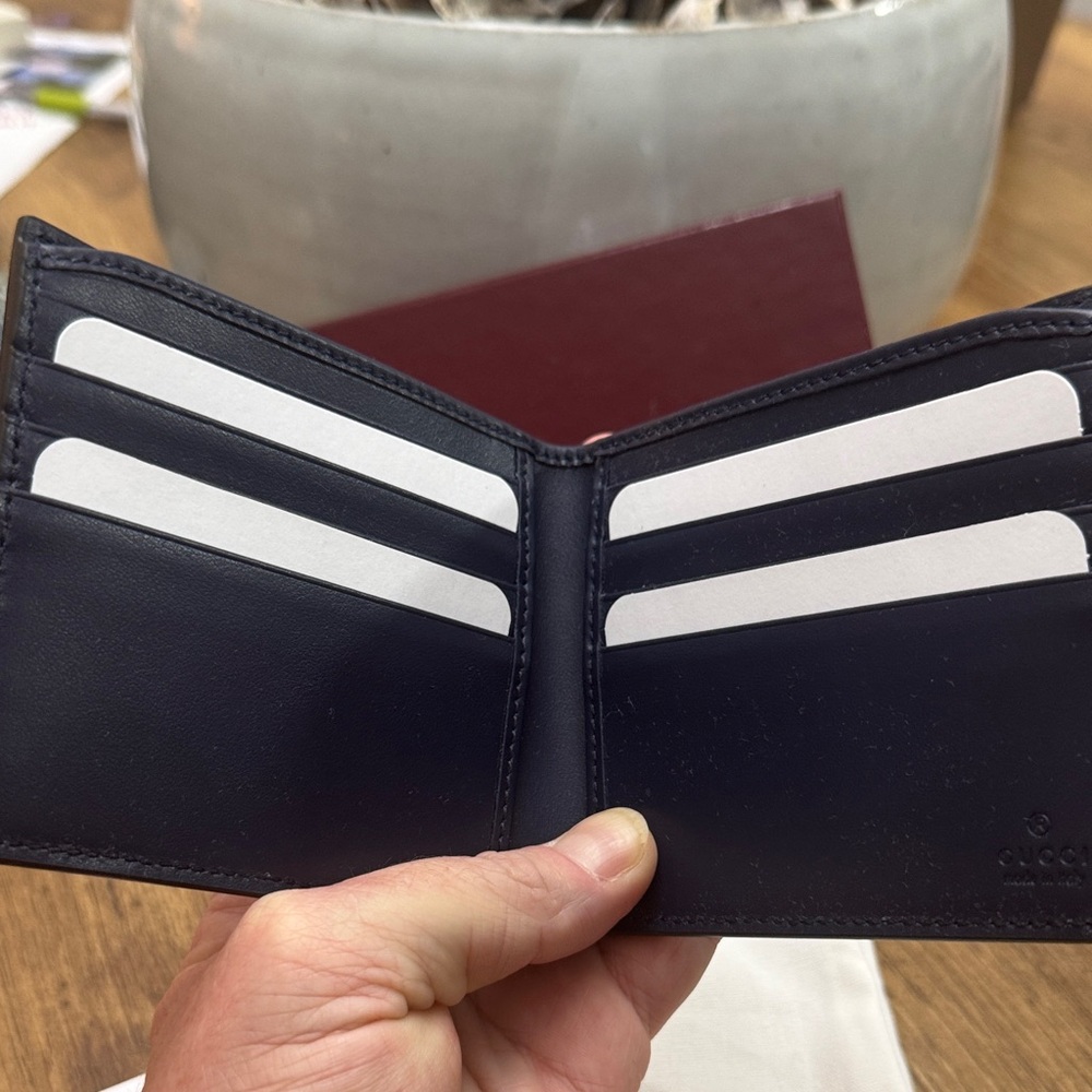 Gucci Blue Chroma Bi-Fold Wallet - Picture 4 of 5